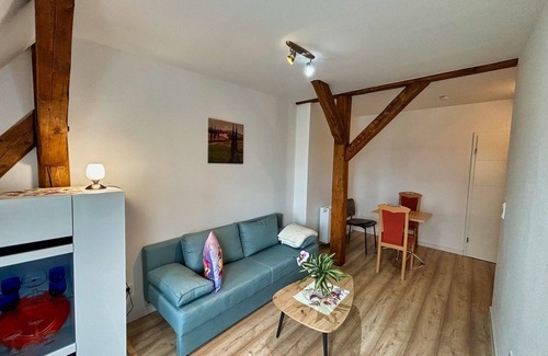 Goerlitz Apartment | Gemütliche Dachgeschosswohnung mit Ausblick