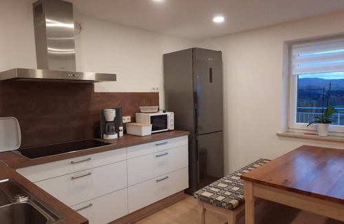 Prackenbach Apartment | Gemütliche Ferienwohnung mit Großer Sonnenterrasse