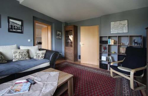 Sudstadt Apartment | Gemütliche Ferienwohnung Pomologische Gartenstrasse