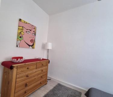 Zwenkau Apartment | Gemütliche Vier-Zimmer-Ferienwohnung "L12" in Zwenkau bei Leipzig im Neuseenland