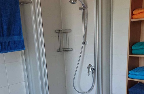 Bothel Apartment | Gemütliche Vollausgestattete Ferienwohnung im Obergeschoss