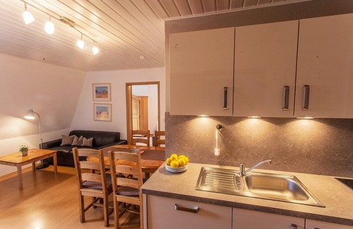 Klosterlangheim Apartment | Gemütliche Wohnung mit Wohnküche für 2-5 Personen
