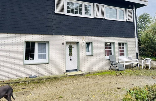 Geseke Apartment | Gemütliche Wohnung Oben auf dem Berg auf dem Ponyhof. Haustiere Willkommen