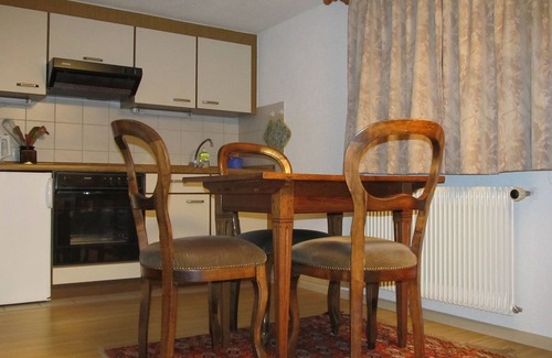 Schopfheim Apartment | Gemütliche Zwei- Zimmer- Wohnung mit Eigenem Eingang und Südterrasse