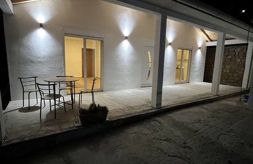 Ulcinj House | Gemütlicher Bungalow im Grünen Gelegen und nur 2 km zum Zentrum Entfernt