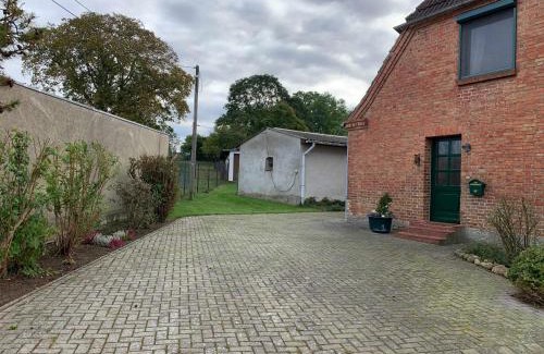 Dargun Apartment | Gemütliches Ferienhaus in Barlin, unweit Dargun