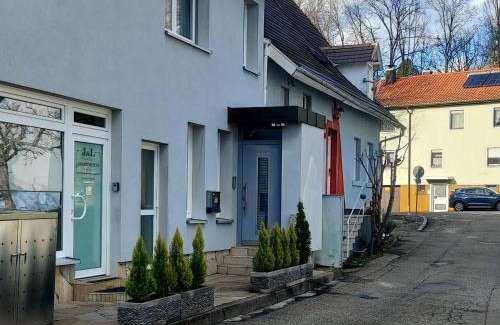 Oos Apartment | Gemütliches J&L Apartment Nahe des Hauptbahnhofes