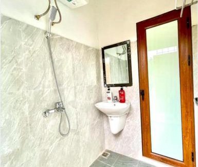 Ngoi Tu House | Gem Market Guest House