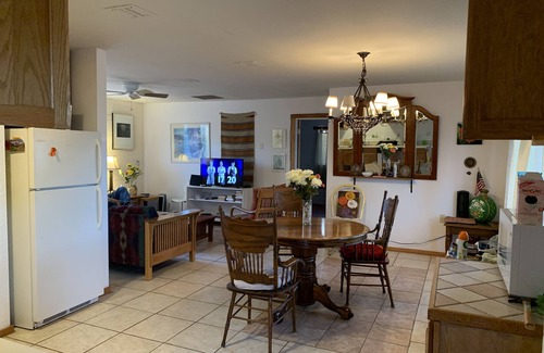 Tanque Verde House | Gem Show, Tucson, Az Available Beautiful 2 bedroom guest house, sleeps 7