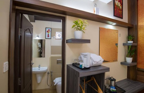 Alwaye Hotel | Gems9 Airport Hotel