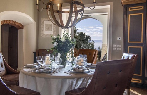 Bucine Resort | Generous one-bedroomed suite