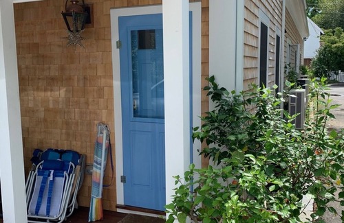 Edgartown Apartment | Generously-sized In-town Room Close To Everything In Edgartown Sleeps Two