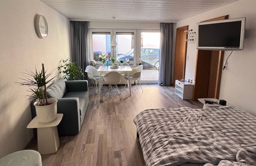 Bodenwerder Apartment | Genieße das einfache Leben in dieser ruhigen und zentral gelegenen Unterkunft.