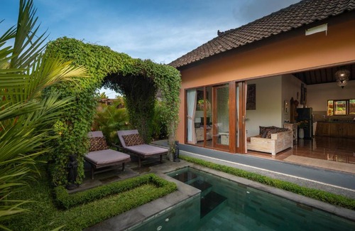Penestanan Villa | Genie Private Villa by Travellink Bali