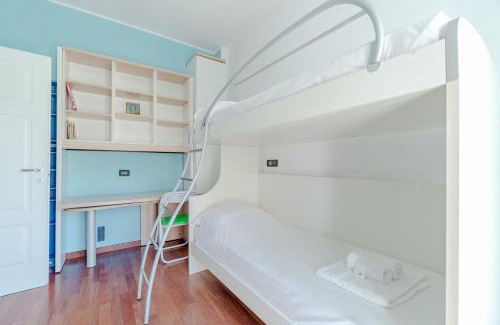 Quinto al Mare Apartment | Genova bright apartment near the beach