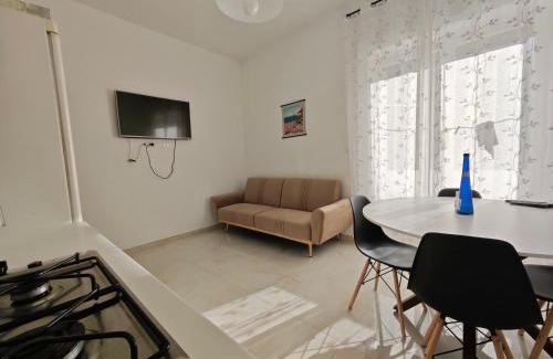 Rivarolo Ligure Apartment | Genova Metro Apartment