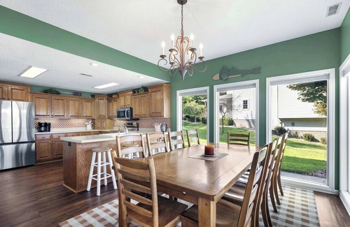 Gravois Mills House | Gentle Slopes Retreat – For 12!