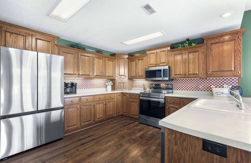 Gravois Mills House | Gentle Slopes Retreat – For 12!