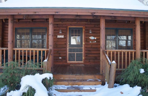 Saugatuck Cabin | Genuine log cabin in Saugatuck area Goshorn Lake in Hidden Dunes Community
