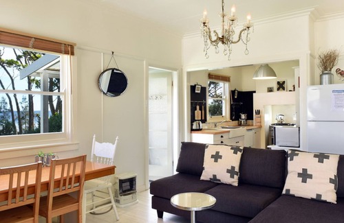 Erowal Bay House | Georges on the Basin - Absolute waterfront