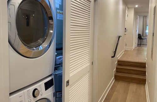 Georgetown Apartment | Georgetown Boutique 3BR 3 BA, patio, all new build out