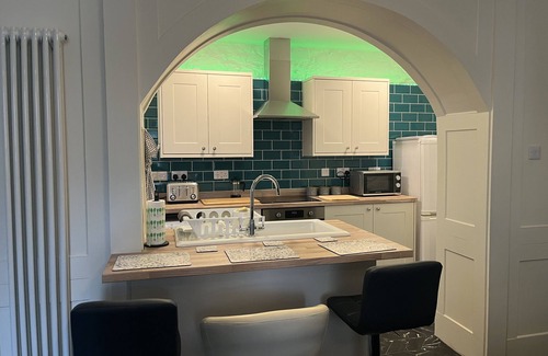 Plymouth House | Georgian property on the Barbican with parking