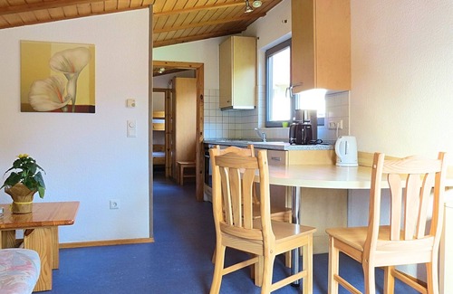 Bad Wildungen House | Geräumiges Ferienhaus im Kellerwal mit Terrasse