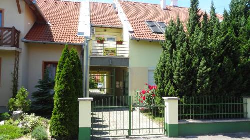 Harkany Apartment | Gere MODERN Apartment