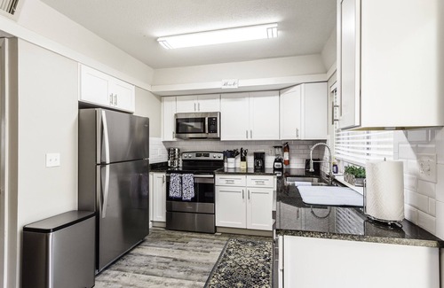 Ellendale Condo | Germantown - 30 day minimum