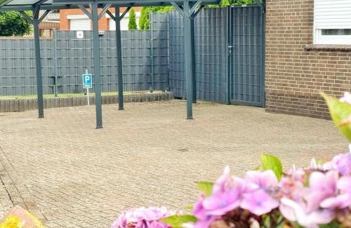 Steinfeld Apartment | Gesamte Oberwohnung 3 Betten 2 Schlafzimmer