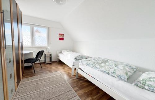 Steinfeld Apartment | Gesamte Oberwohnung 3 Betten 2 Schlafzimmer