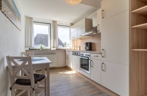 Tating Apartment | Geschmackvolle und Moderne 2- Zimmerwohnung mit Balkon für 4 Personen