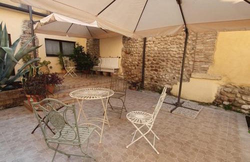 Sona House | GESUITIROOMS