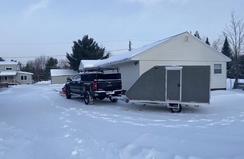 Jackman Cottage | Get away from the city life and go get some fresh air in the real country