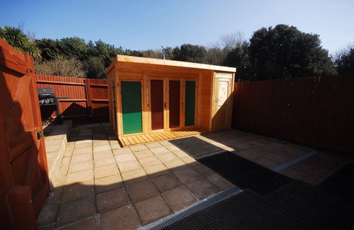 Peacehaven House | Get Away Home With Hot Tub Sleeps 4