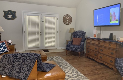 Auburn Condo | Get your Gameday on HERE!