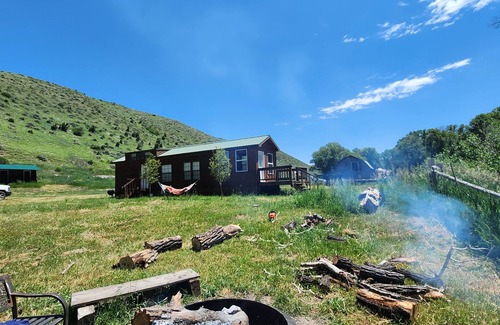 Savery Cabin | Getaway Cabin Located in Savery WY