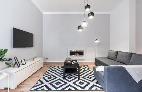 Inner City Budapest Apartment | Getaway Oasis Apartment