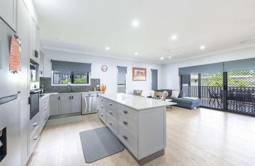 Rosslea House | Getaway on the Green