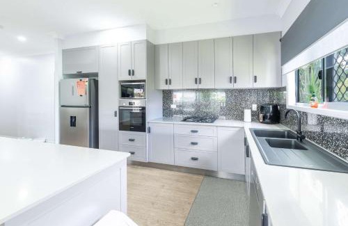 Rosslea House | Getaway on the Green
