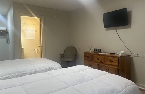 Waynesboro Hotel | Getaway to Owls Nest Room 42