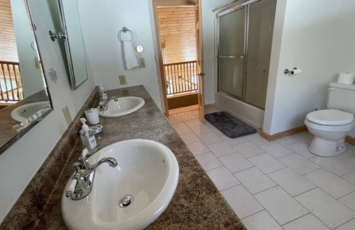 Rangeley House | Getaway to the mountains with your whole family