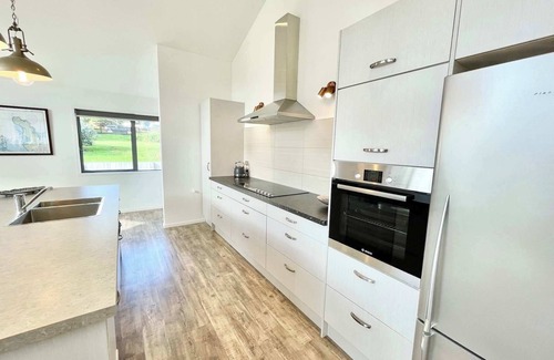 Oneroa House | Getaway Waiheke | Stay Waiheke