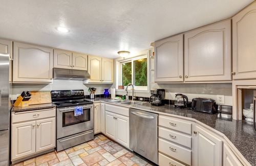 Langley House | Getaway with large deck, play area, enclosed yard & game room - near Lone Lake
