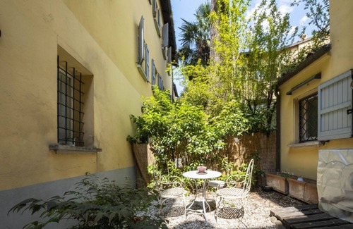 Historic Center Apartment | GetTheKey S. Stefano Apartment