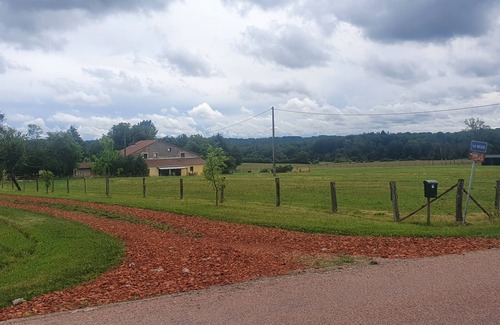 Claudon House | Gezellig Comfortabel Vakantieverblijf, Rustige Omgeving én Huisdiervriendelijk