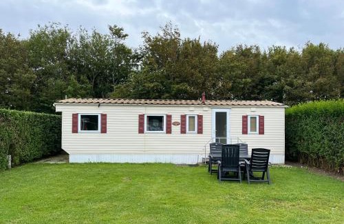 Aagtekerke Other | Gezellige Stacaravan nr 7 op Mini-Camping Klaproosje 4 personen