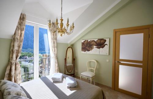 Orahovac Apartment | GH Aparts with SCENIC VIEWS & POOL