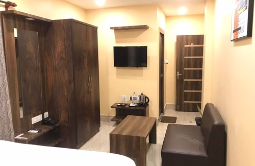 Chandannagar Hotel | GHARANA RESORT