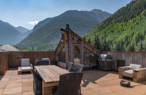 Telluride House | Ghostriders 11 by AvantStay Top Floor Condo w Large Patio Mountain Views